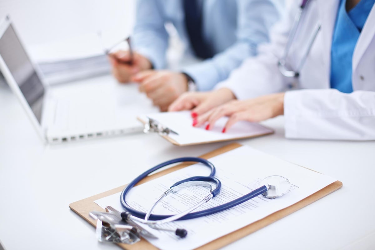 Cyclist walks into GP surgery with knife plunged into skull and asks: 'do you have a doctor free?' | London Evening Standard