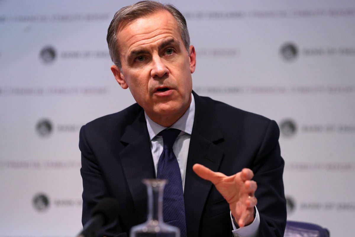Brexit news latest: No deal scenario will see pound plunge and economy shrink, Bank of England warns | London Evening Standard