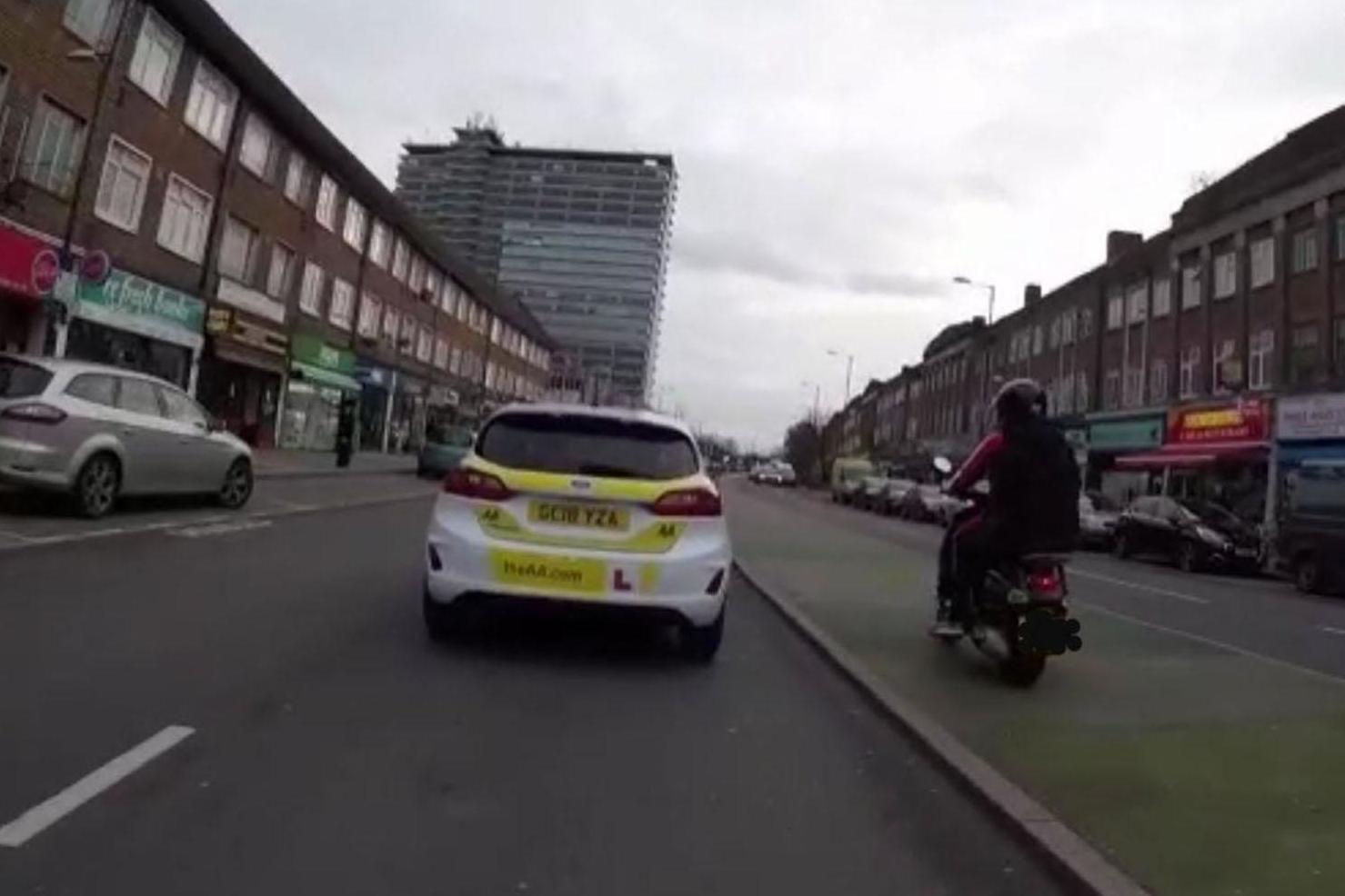 Off-duty police officer cycling home from work foils 'moped muggers'