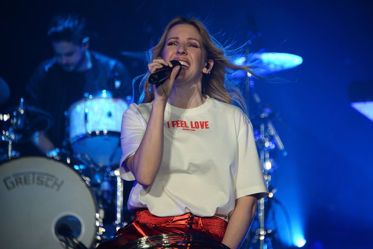 Ellie Goulding review: Dua Lipa, Bastille and more out in force for hit-heavy Streets of London charity gig | London Evening Standard