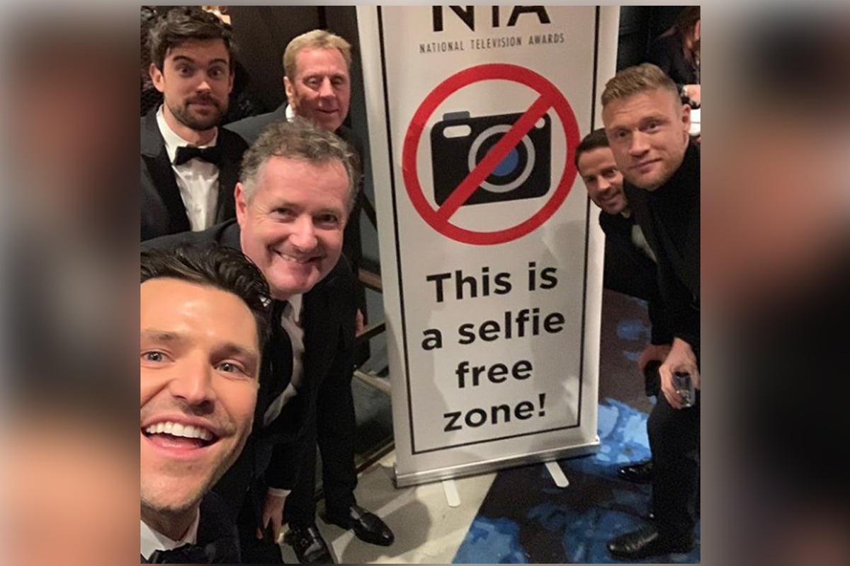 Piers Morgan breaks rules at National Television Awards with Harry Redknapp group selfie | London Evening Standard