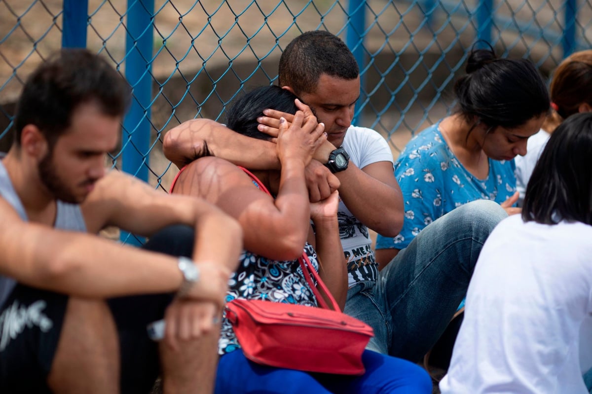 Brazil dam tragedy: At least 40 dead after horror collapse leaves hundreds missing | London Evening Standard