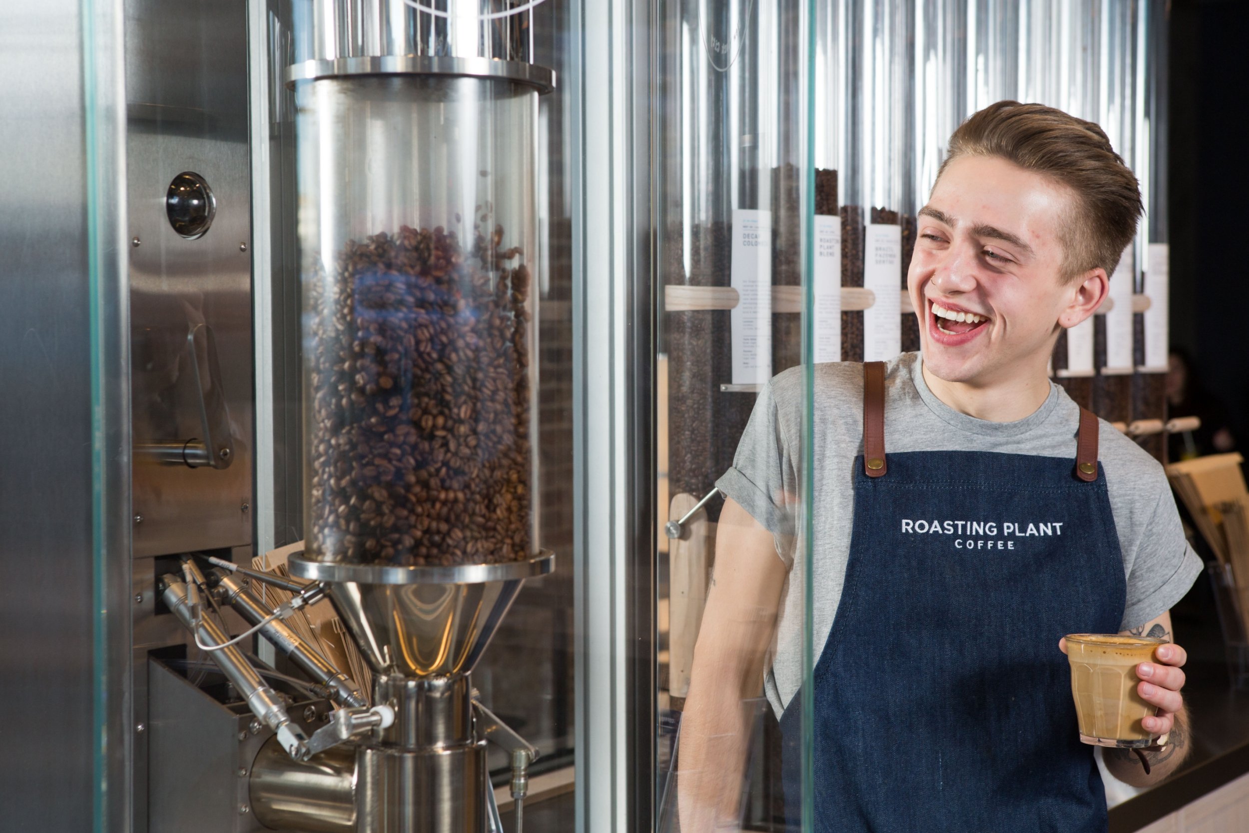 A barista takes on the Javabot, the new ultimate coffee machine