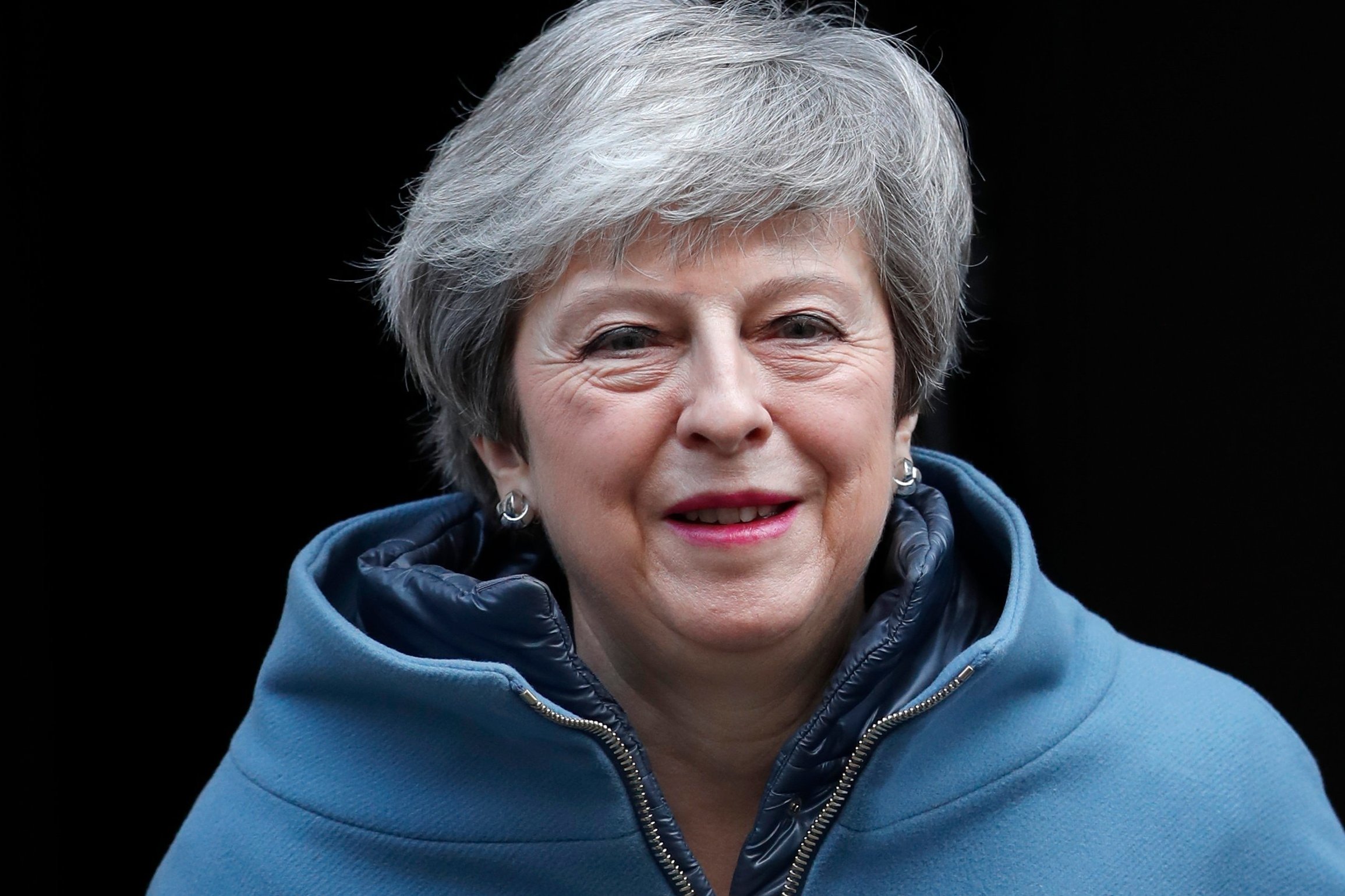 Row erupts as cabinet ministers warn they will delay UK’s exit from EU