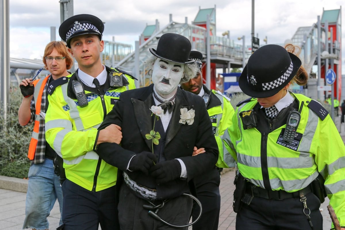 Campaigners to fight arms show convictions at Supreme Court | London Evening Standard