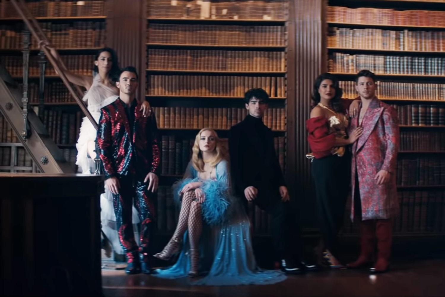 The Jonas Brothers' new video has fans feeling like they're 13 again