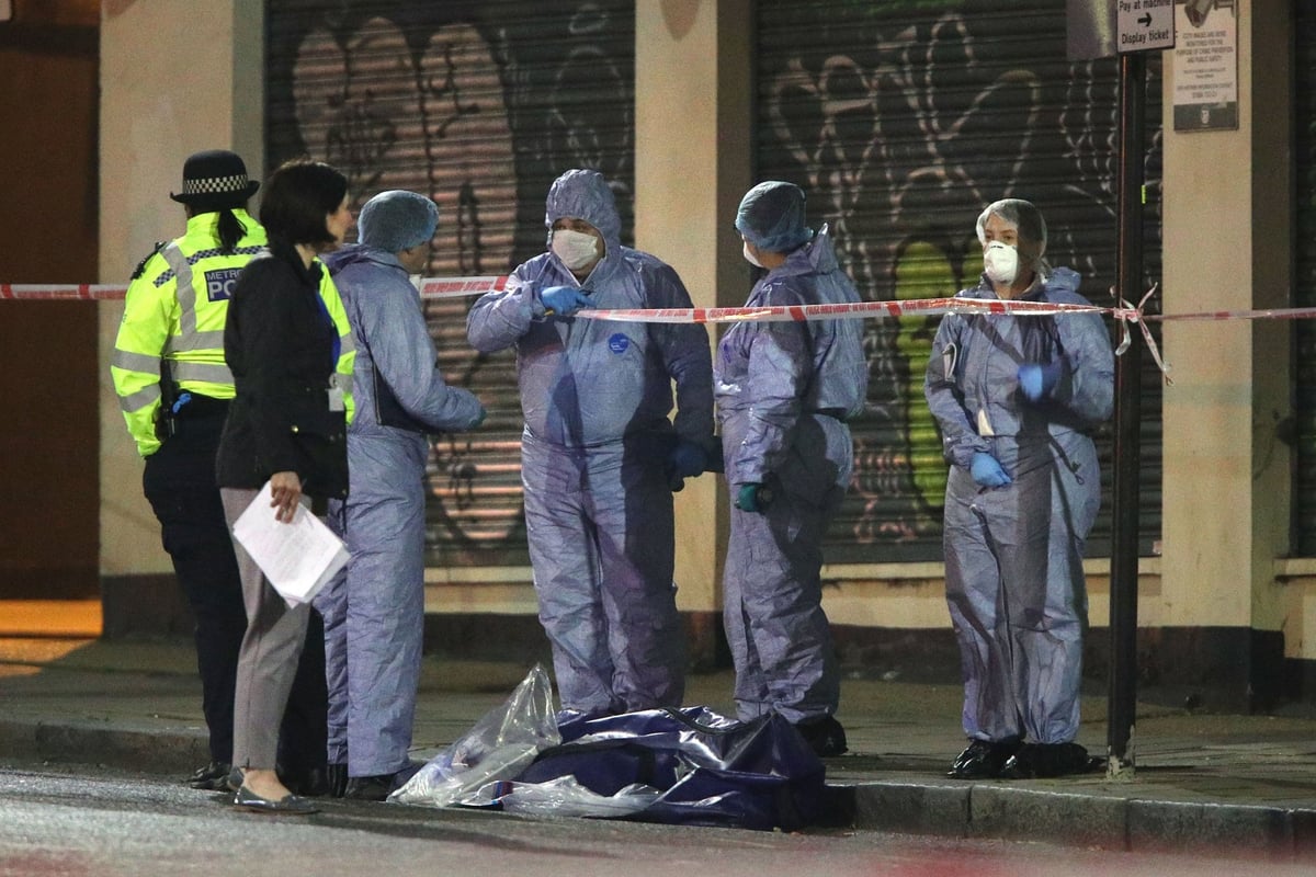 Stoke Newington stabbing: Man knifed to death on east London street | London Evening Standard