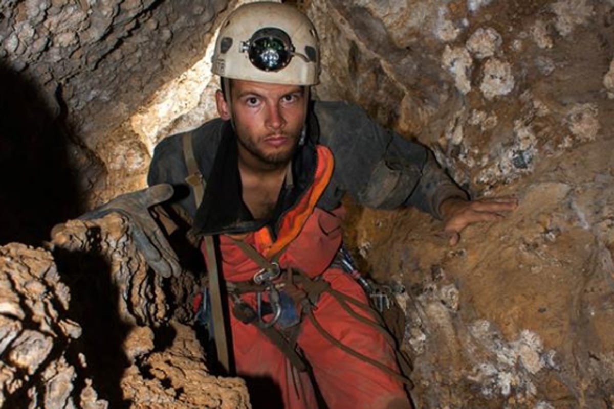 Get me some pizza! Plea from hungry British cave diver who helped saved Thai boys after he was trapped for 28 hours underground | London Evening Standard