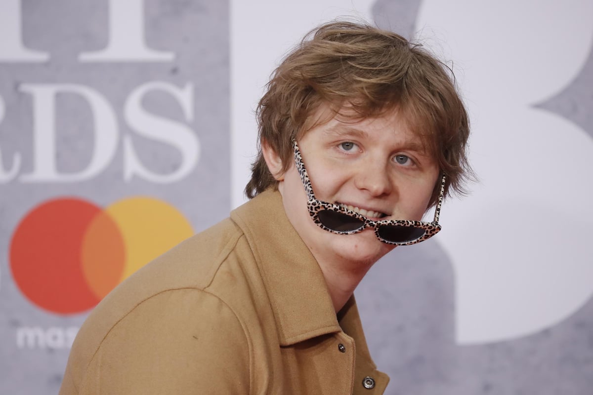 Lewis Capaldi posts hilarious video over fears he'll become a 'one hit wonder' - despite his sellout tour | London Evening Standard