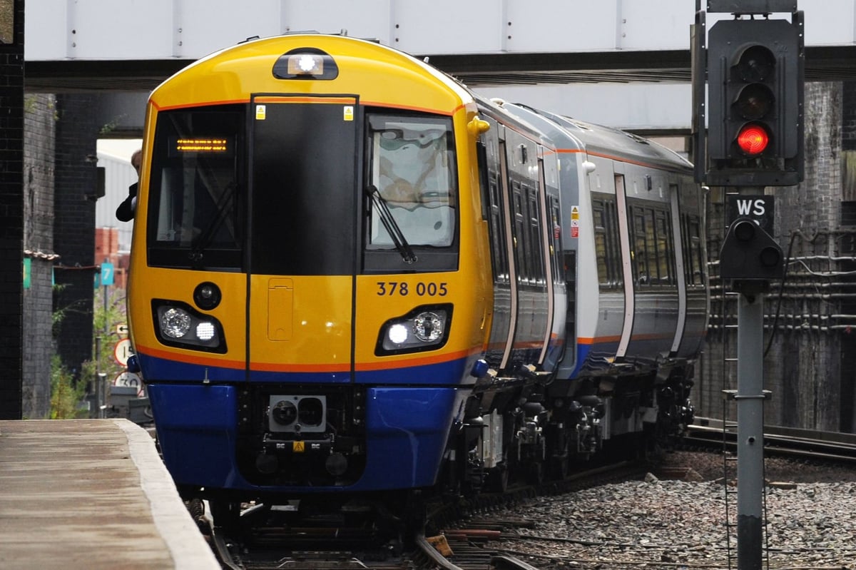 TfL travel chaos as London Overground hit with severe delays due to broken train track | London Evening Standard