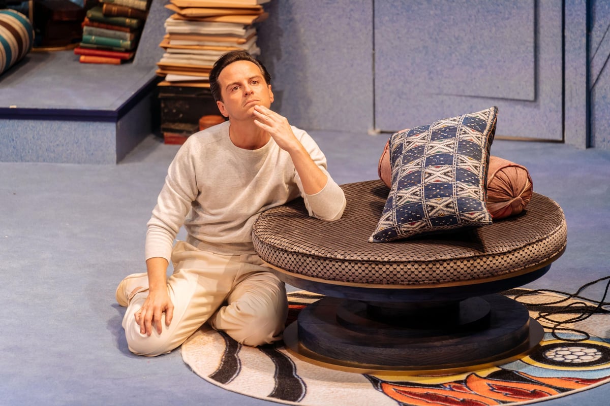 Present Laughter review: Andrew Scott gives a virtuoso performance at the Old Vic | London Evening Standard