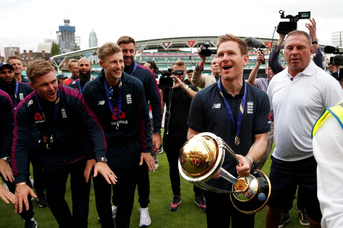 England's cricket stars celebrate alongside fans at The Oval after winning the World Cup in 'greatest game ever' | London Evening Standard