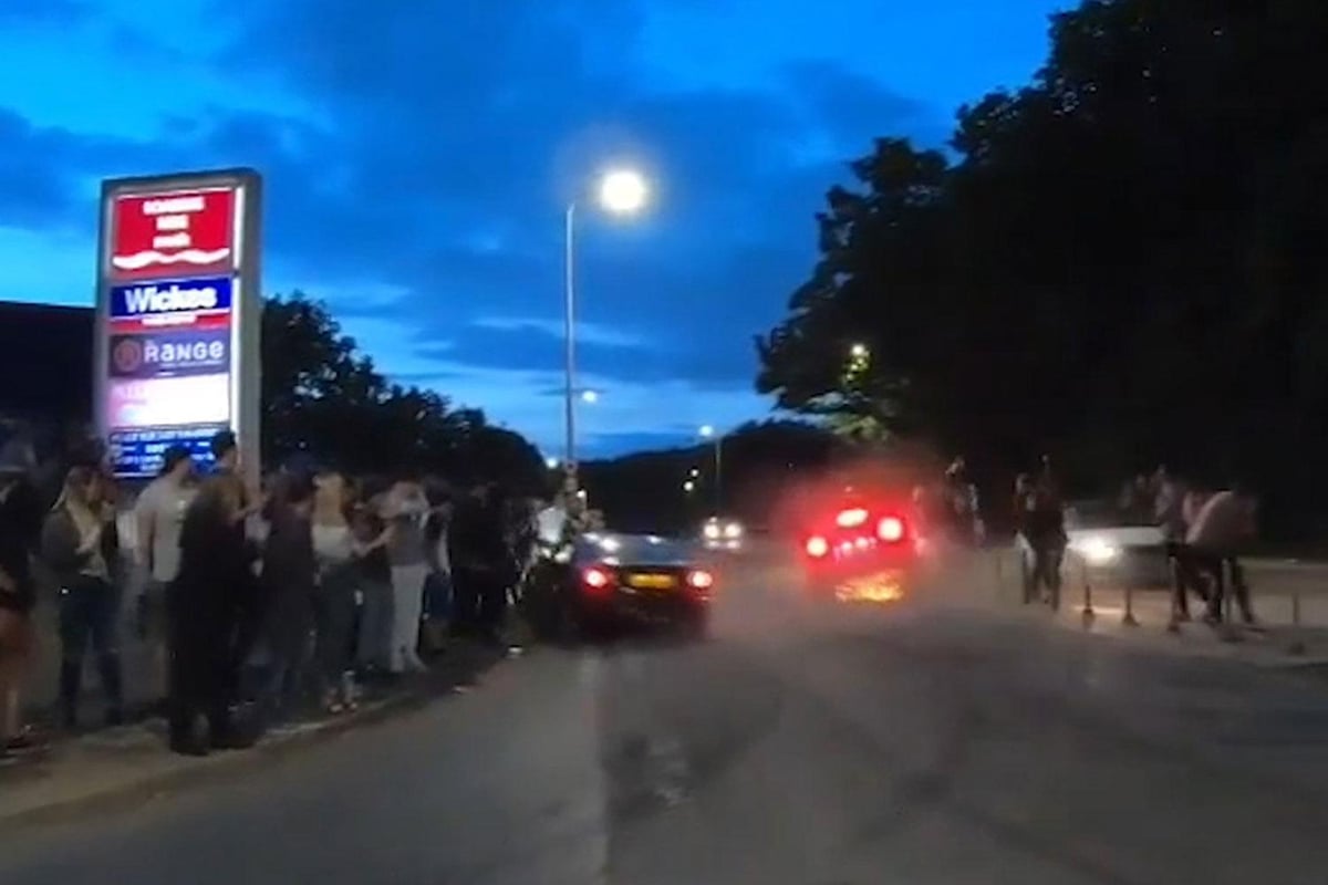 Stevenage car crash: Witnesses describe horrific aftermath of car crash that left 17 injured | London Evening Standard