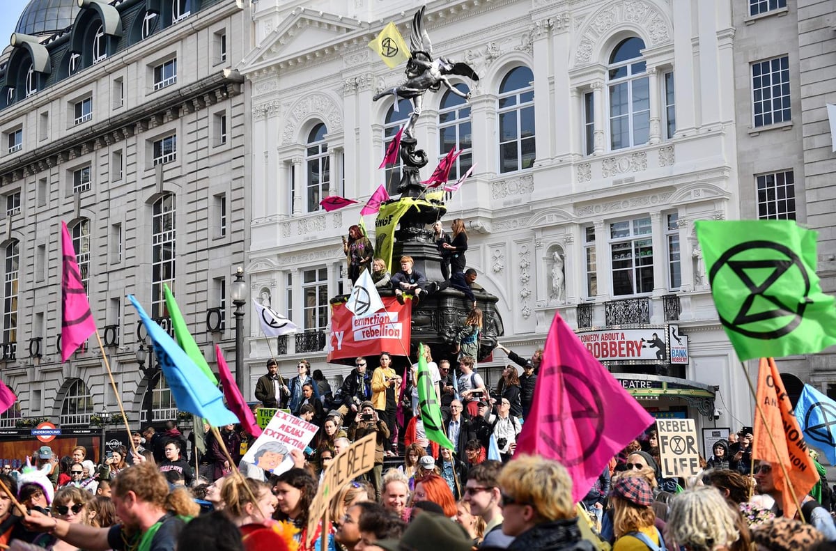 V&A Museum to display new collection of objects from Extinction Rebellion protest group | London Evening Standard
