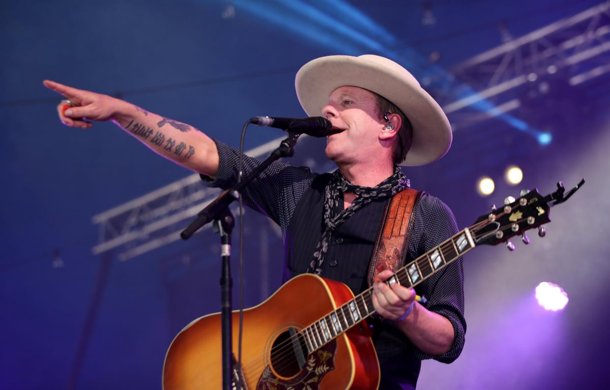 Kiefer Sutherland cancels European tour after 'serious injury' | London Evening Standard