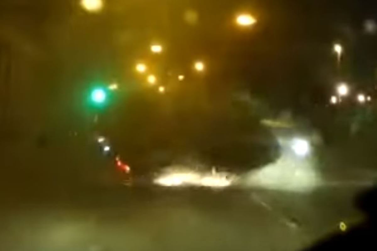 Shocking footage captures speeding driver flipping car onto roof during police chase | London Evening Standard