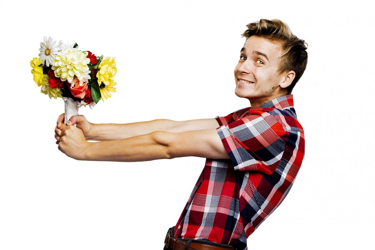 Joe Sugg to star in Waitress musical: YouTuber to make West End debut | London Evening Standard