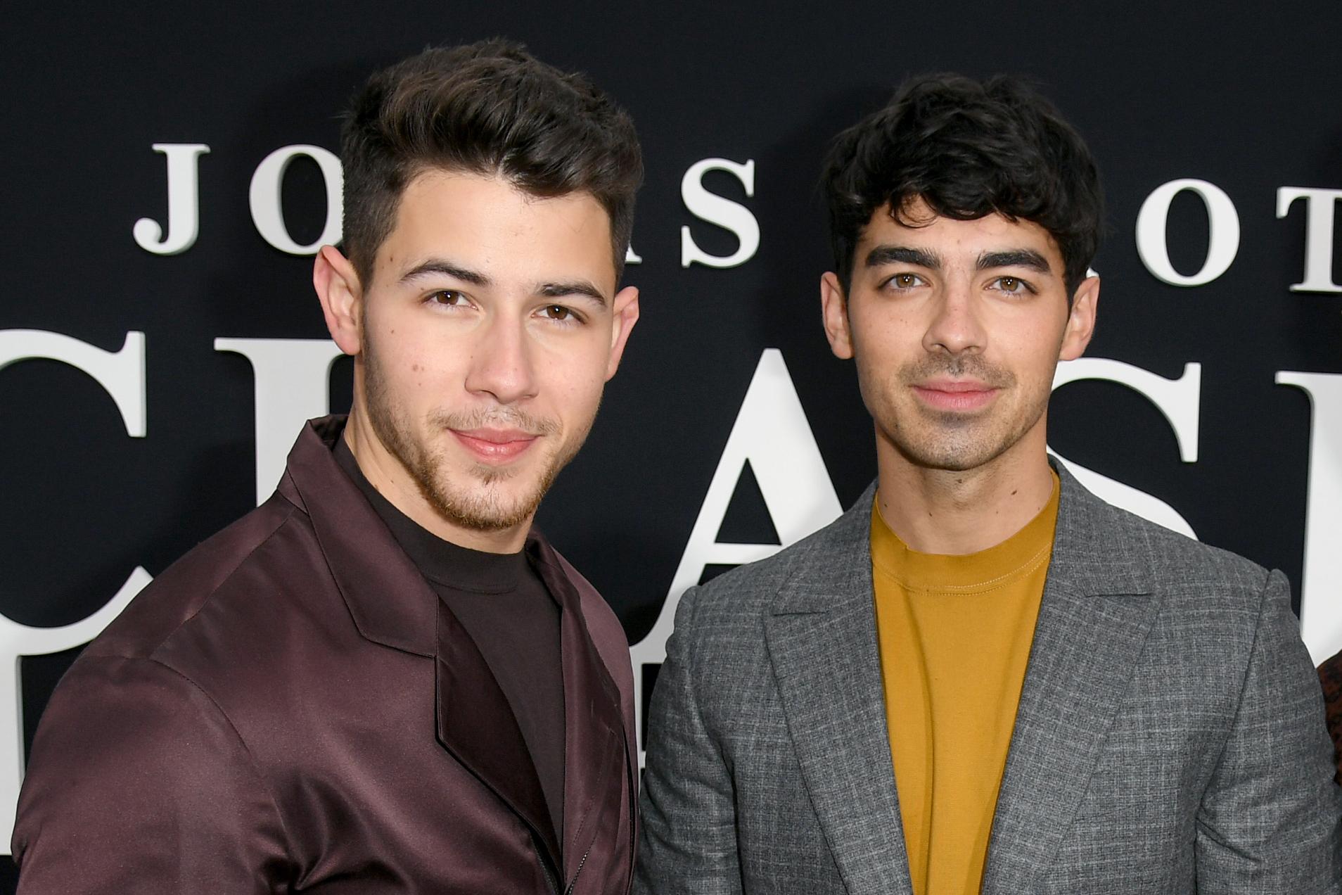 Viral Twitter thread connects Taylor, Miley and Gigi to Jonas Brothers