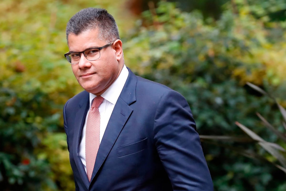 Workers can now carry over annual leave into next two years so no one loses out on holiday, says Government | London Evening Standard