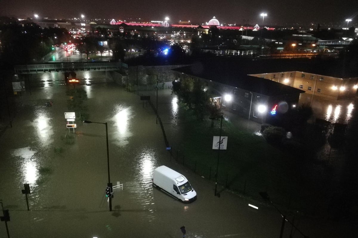 Sheffield flooding: Hundreds of people left stranded in Meadowhall shopping centre | London Evening Standard