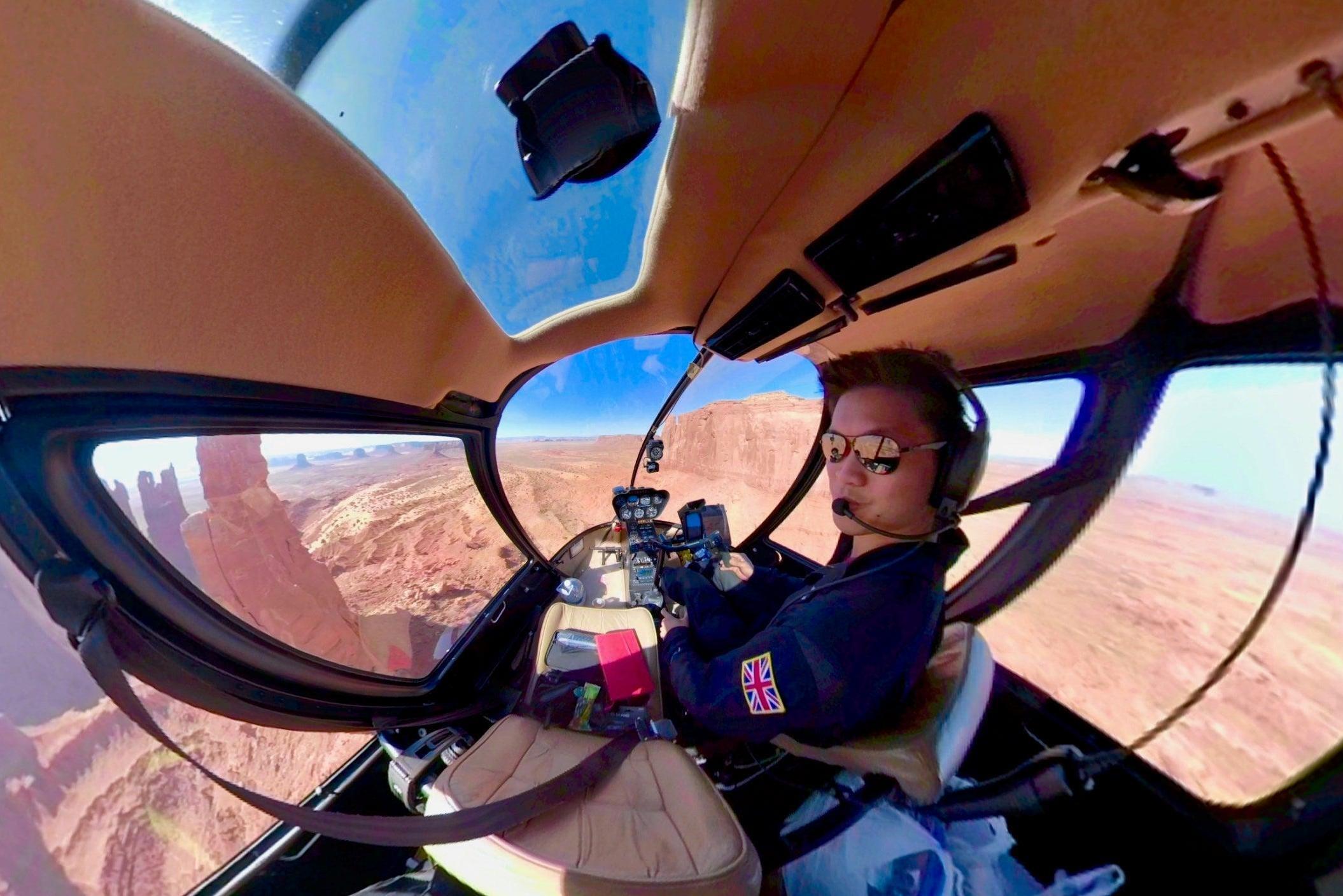 Briton sets record for helicopter flight in US