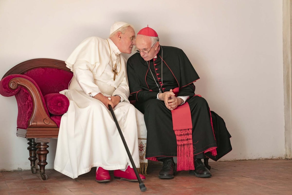 The Two Popes review: Jonathan Pryce shines in moving tragi-comedy | London Evening Standard