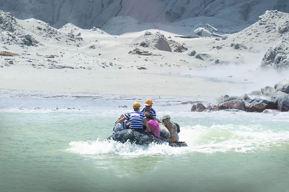 New Zealand volcano: Fears death toll could rise significantly with possibly 20 still missing and 'no sign of life' on White Island | London Evening Standard