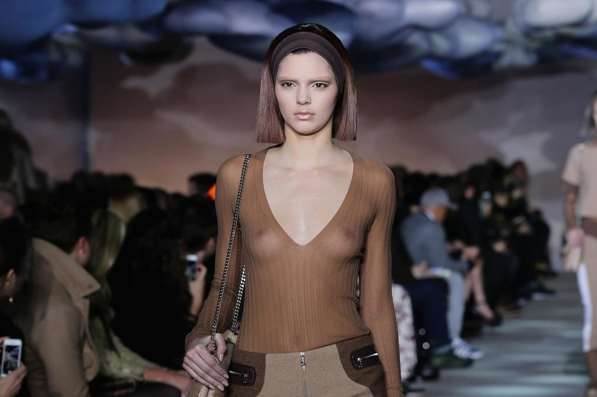 Kendall Jenner says she was told to 'take the shirt off' in very first runway show | London Evening Standard