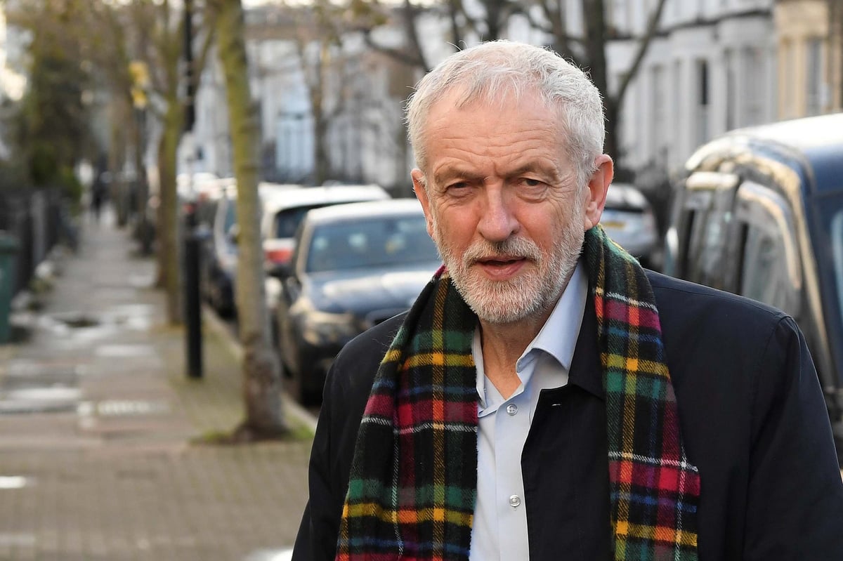 Jeremy Corbyn apologises for 'coming up short' after bruising Labour party election defeat | London Evening Standard