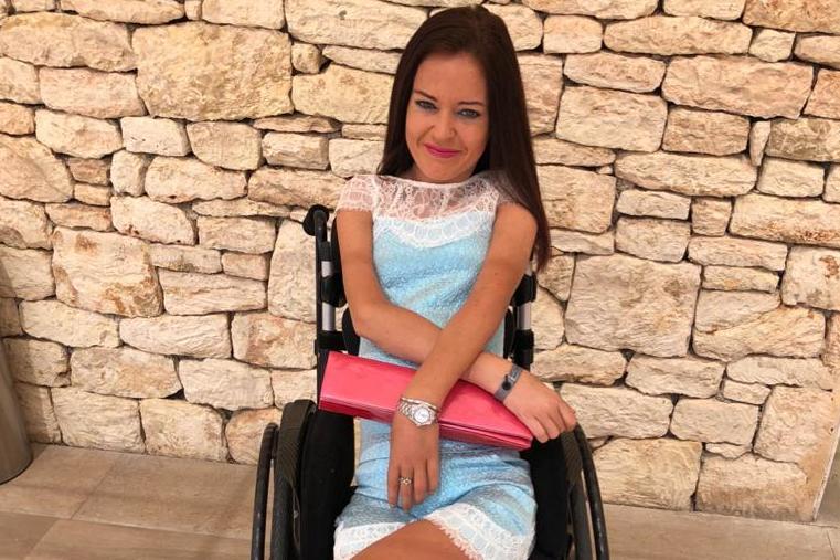 Paralysed woman who inspired Princess Diana stranded after airline loses back of wheelchair | London Evening Standard