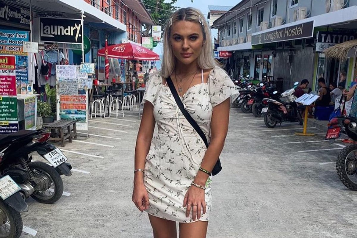 Madalyn Davis: British backpacker killed in 100ft fall at Sydney clifftop selfie spot | London Evening Standard