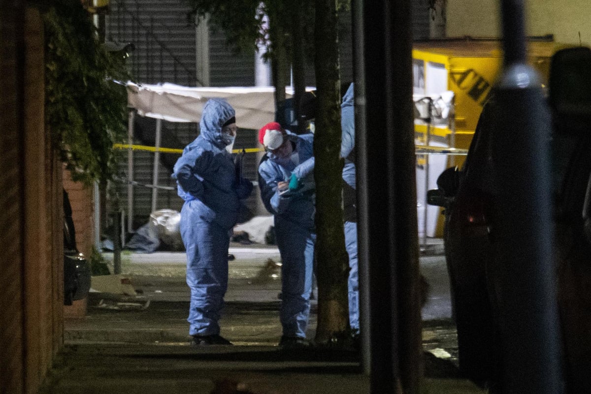 Seven Kings stabbing: Three dead after triple stabbing in north east London | London Evening Standard