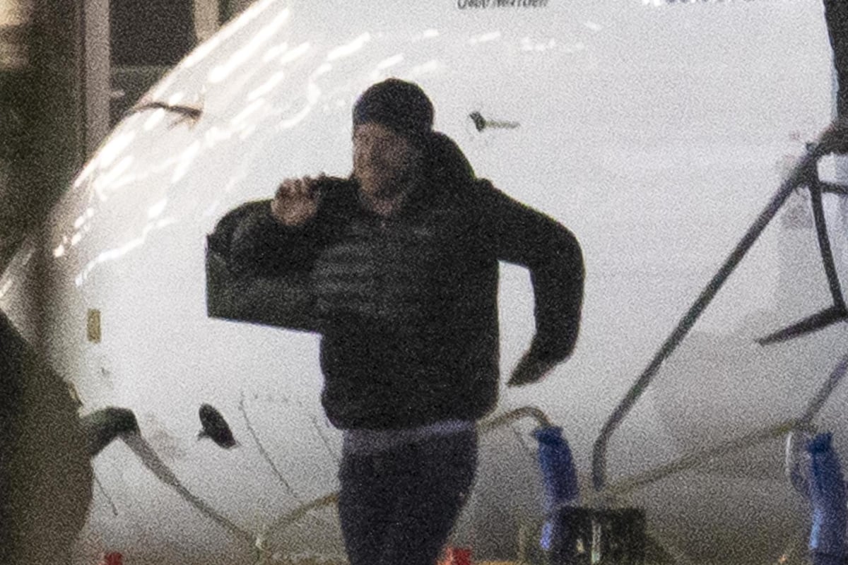 Prince Harry lands in Canada as he is set to be reunited with Meghan and baby Archie | London Evening Standard