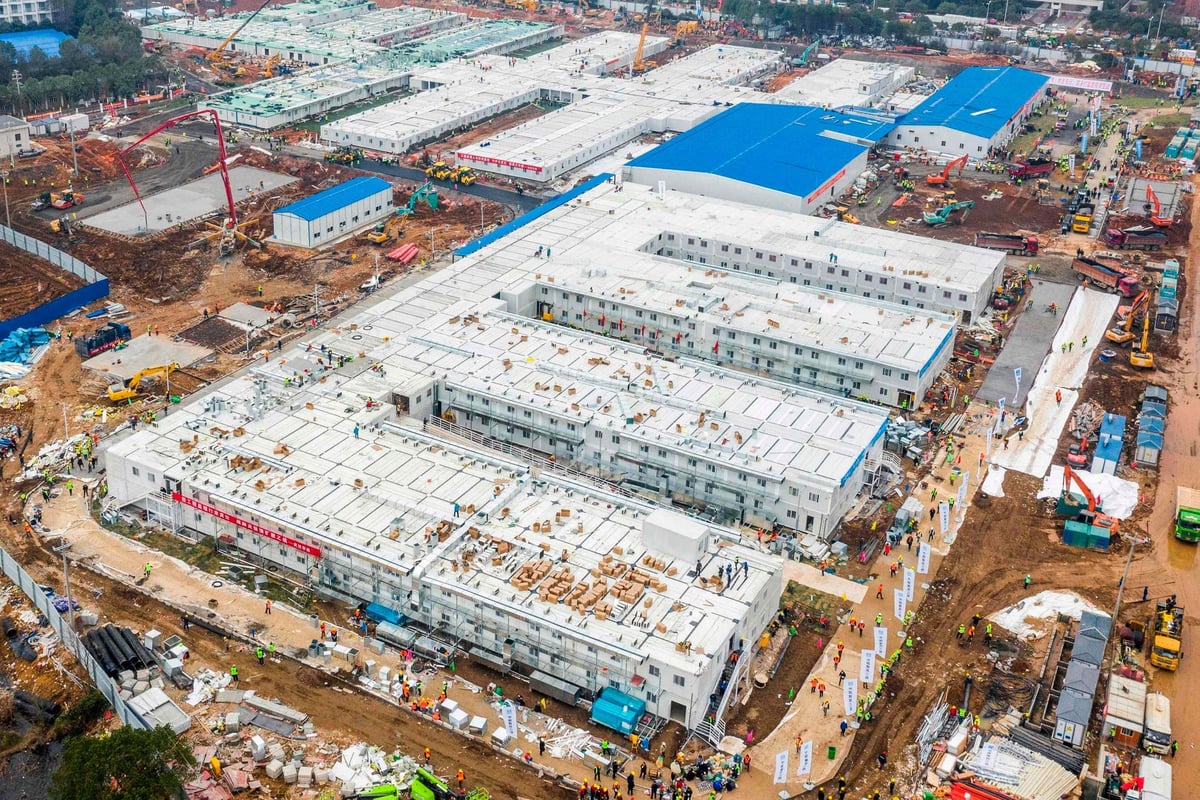 Coronavirus news latest: Timelapse footage shows Wuhan hospital being built in just 10 days | London Evening Standard