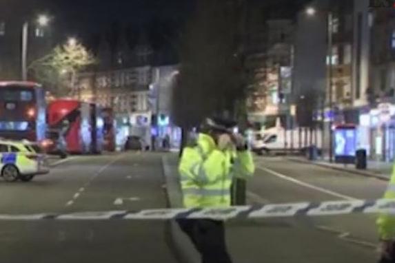 Met Police officer at Streatham crime scene sparks outrage after he's caught on camera playing with his hat | London Evening Standard