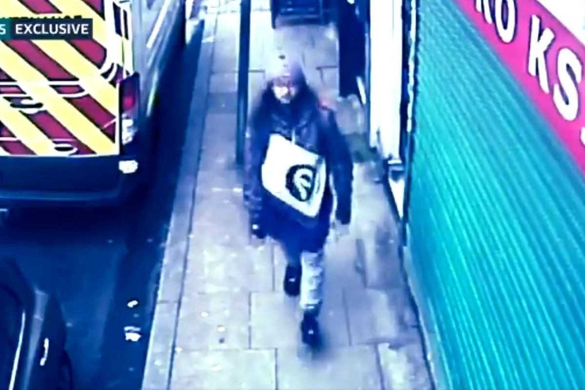 New CCTV shows last moments before terrorist Sudesh Amman launched attack on the streets of Streatham | London Evening Standard