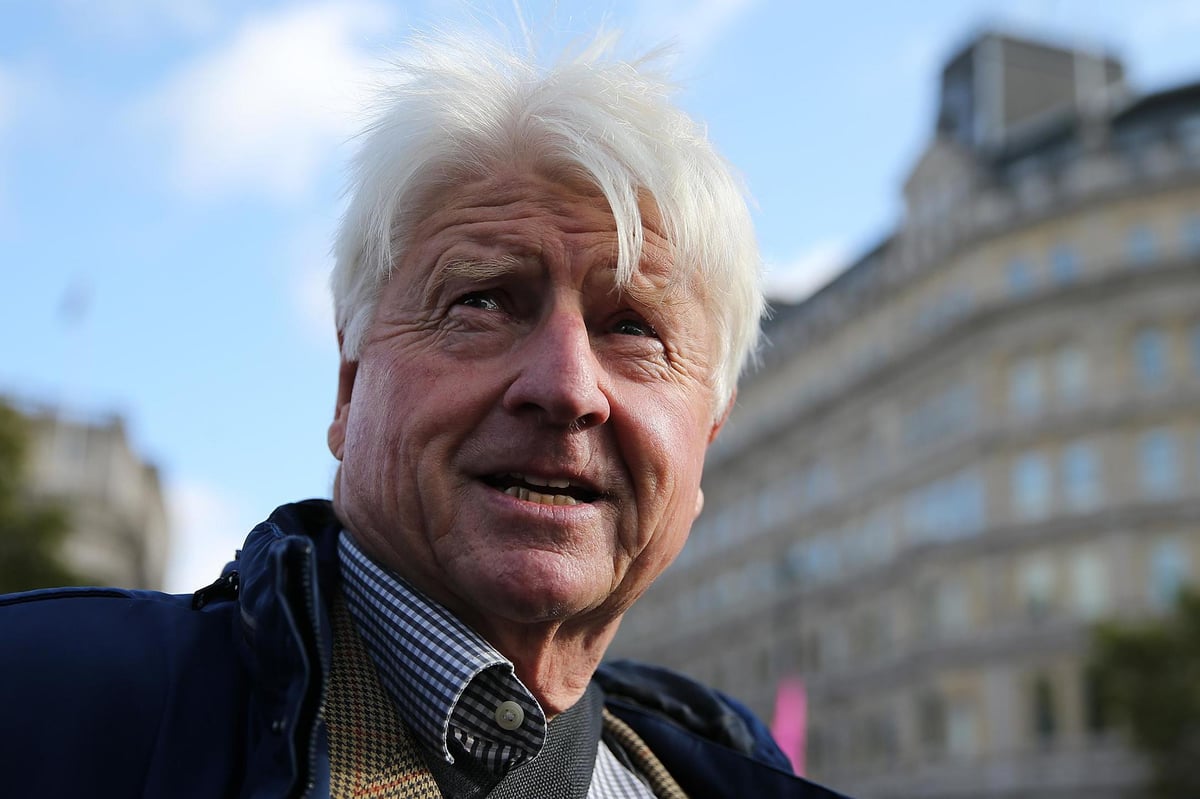 Boris Johnson’s father Stanley 'extremely sorry' after being pictured shopping without face covering | London Evening Standard