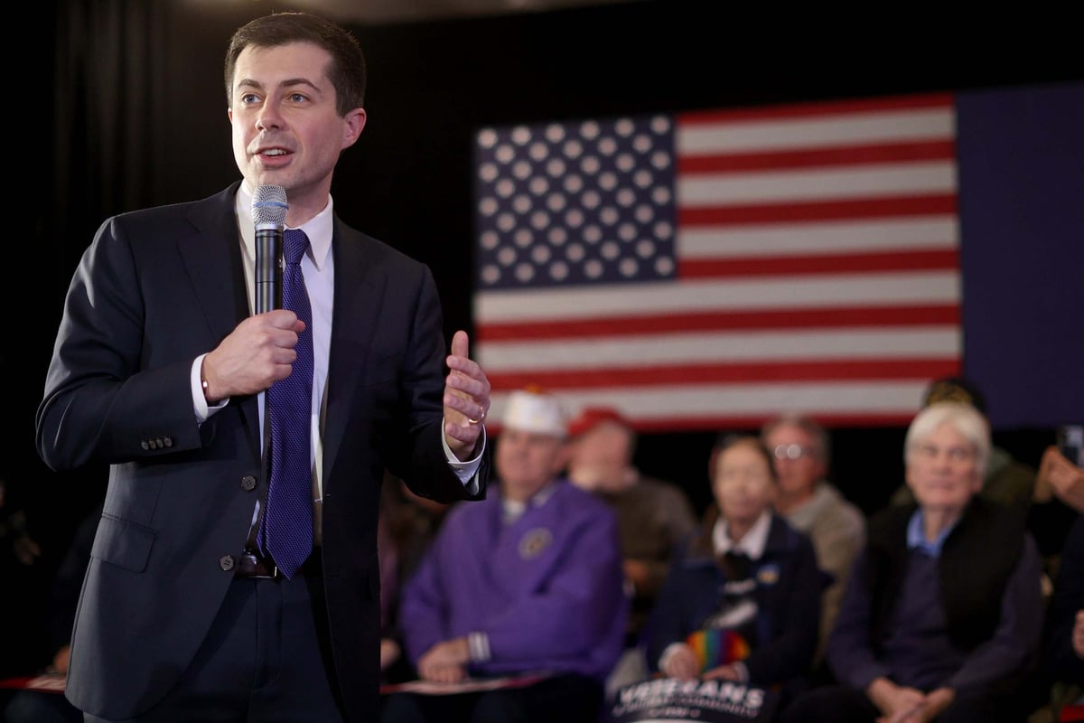 Iowa democrats urged to 'recanvass' results after Pete Buttigieg and Bernie Sanders both declare caucus victory | London Evening Standard