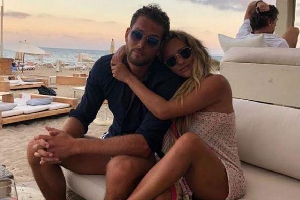 Caroline Flack's boyfriend likes tribute from Strictly pro Janette Manrara hoping Love Island host has 'found peace' | London Evening Standard