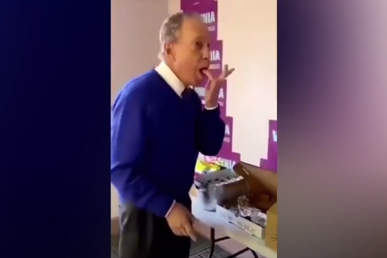 Donald Trump mocks 'dirty' Mike Bloomberg for viral video in which Democratic candidate licks fingers after eating pizza | London Evening Standard