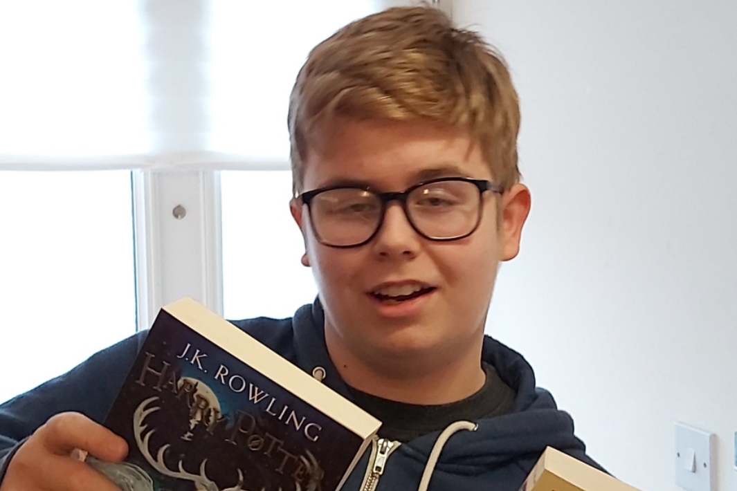 Boy mocked for love of reading gives advice for other bullied children