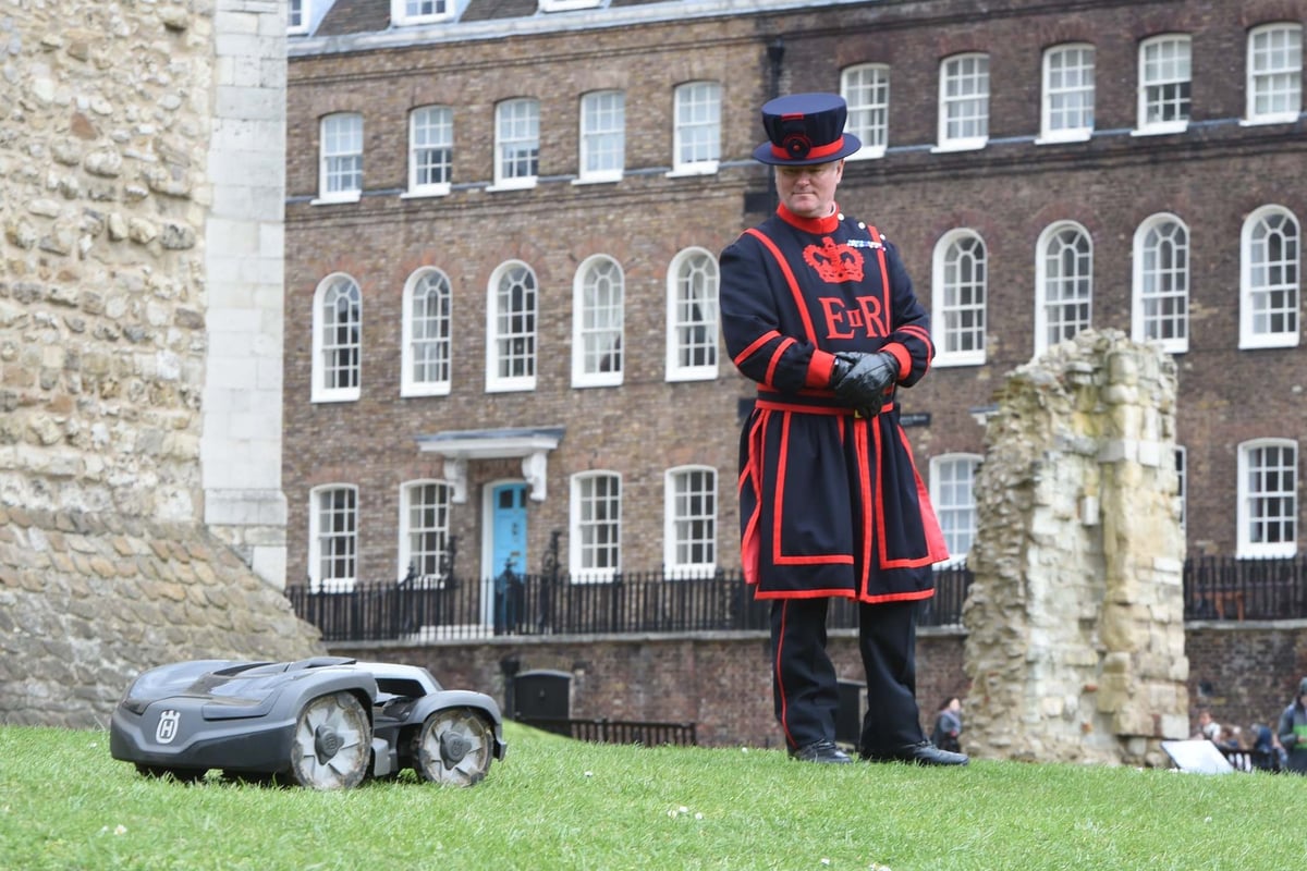 Robomowers head off to cut lawns at Tower of London | London Evening Standard