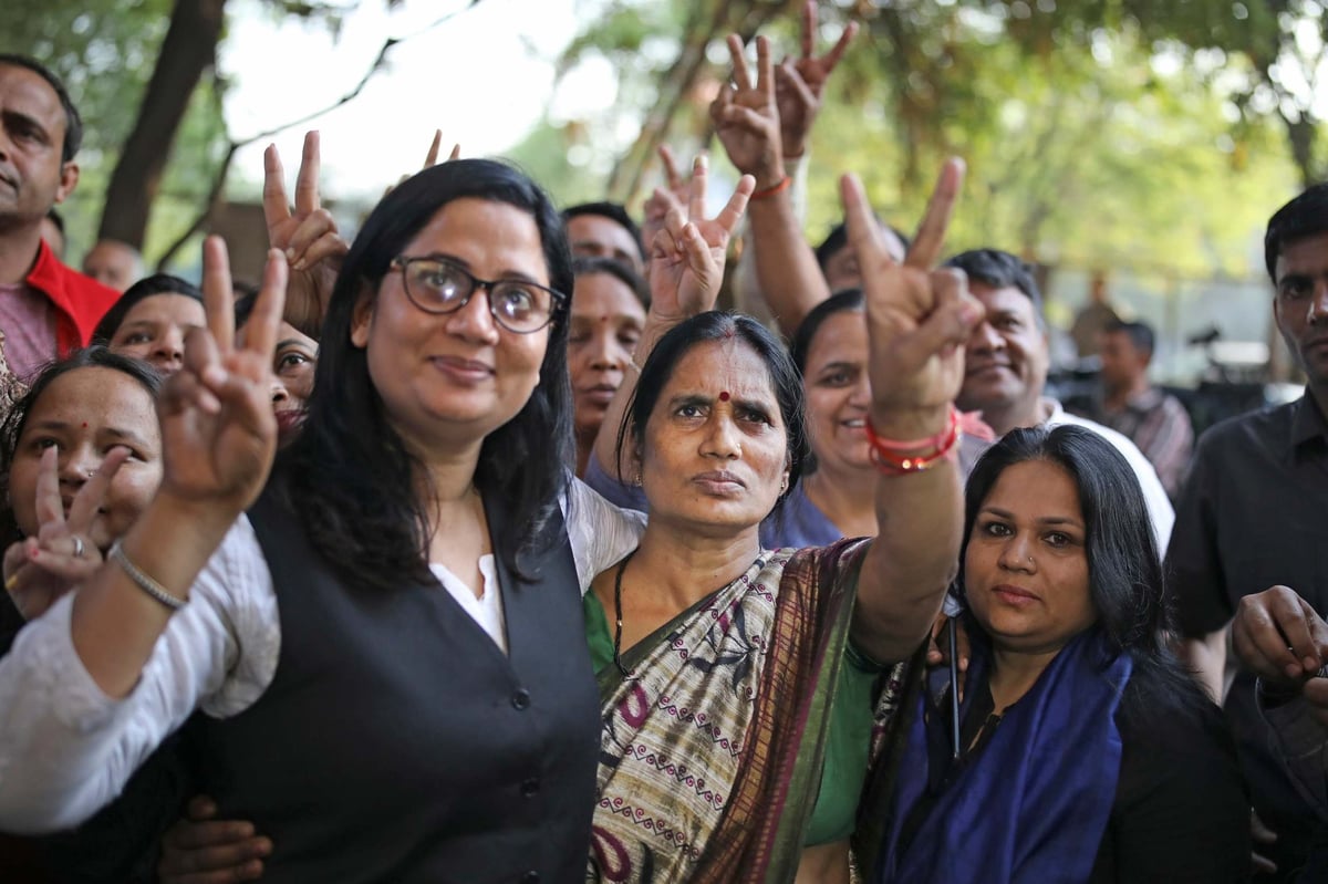Four hanged for Delhi bus gang rape murder | London Evening Standard