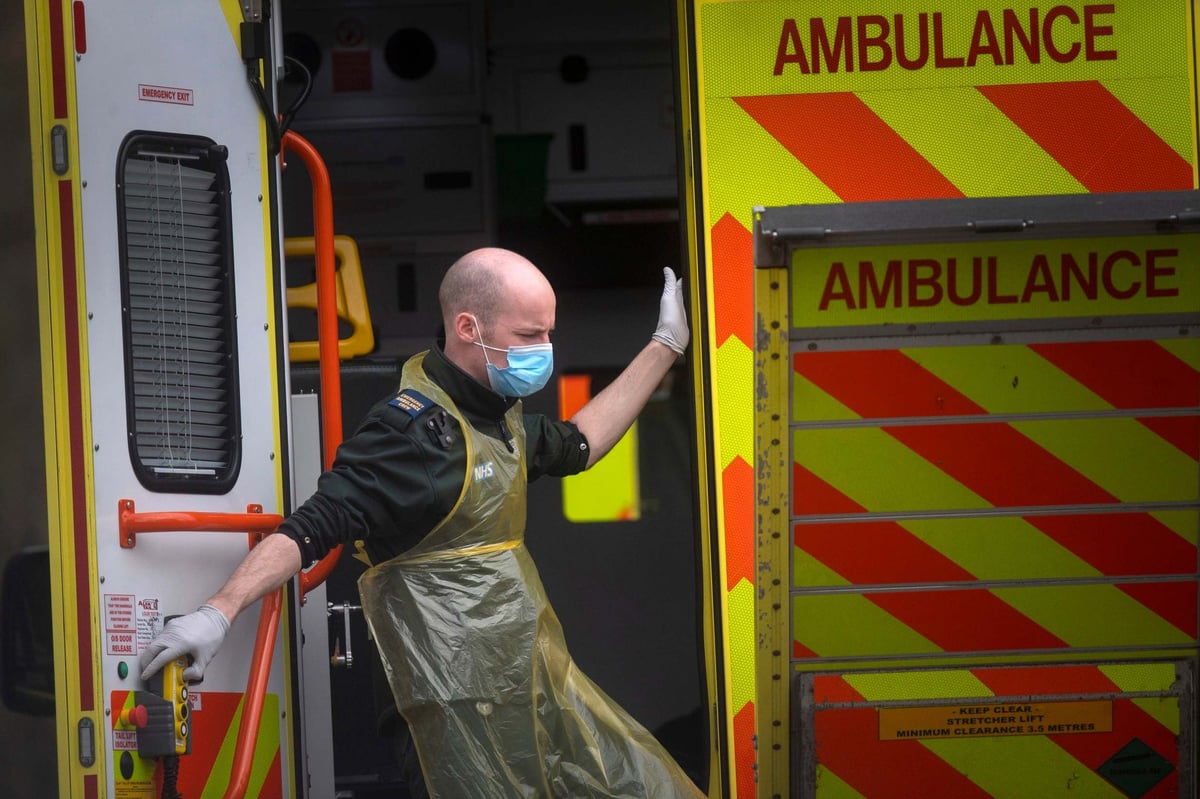 Coronavirus lockdown could be relaxed in weeks if Brits stay home, top adviser says | London Evening Standard