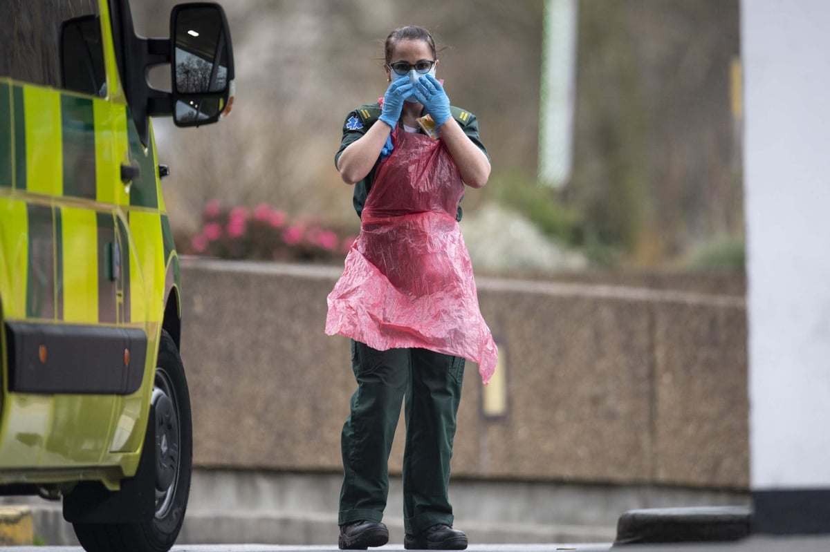 UK coronavirus death toll jumps by a record 708 in a day as infections near 42,000 | London Evening Standard