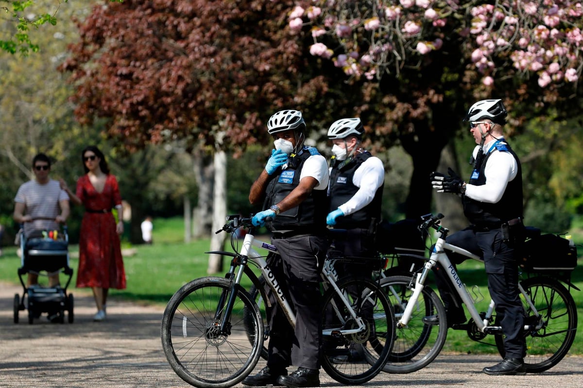 Robert Jenrick would not report neighbours for lockdown breaches after police get 200,000 calls | London Evening Standard