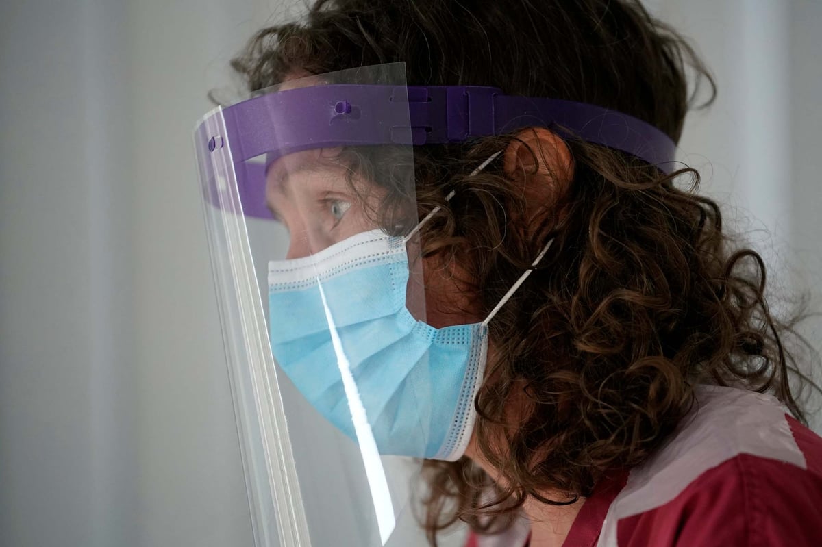 'Damning' survey shows nearly half of doctors bought their own PPE or relied on donations during coronavirus crisis | London Evening Standard