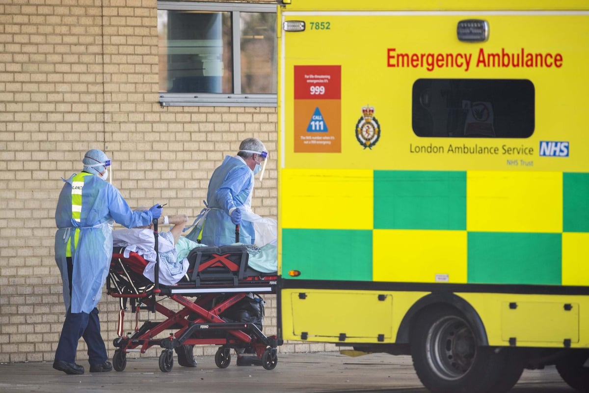 UK coronavirus cases surge by 17,540 overnight with daily infections up by more than 3,300 in 24 hours | London Evening Standard