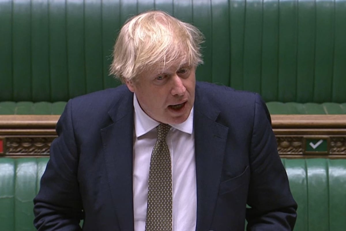 Boris Johnson sets 'ambition' of 200,000 coronavirus tests a day by end of month | London Evening Standard