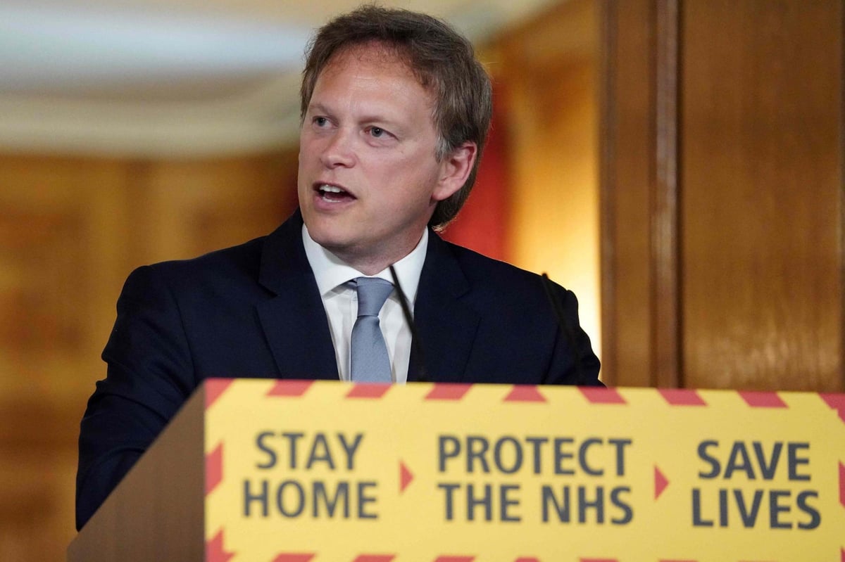 Brits urged not to ‘throw away’ coronavirus lockdown efforts as Boris Johnson prepares to exercise ‘extreme caution’ with restriction easing | London Evening Standard